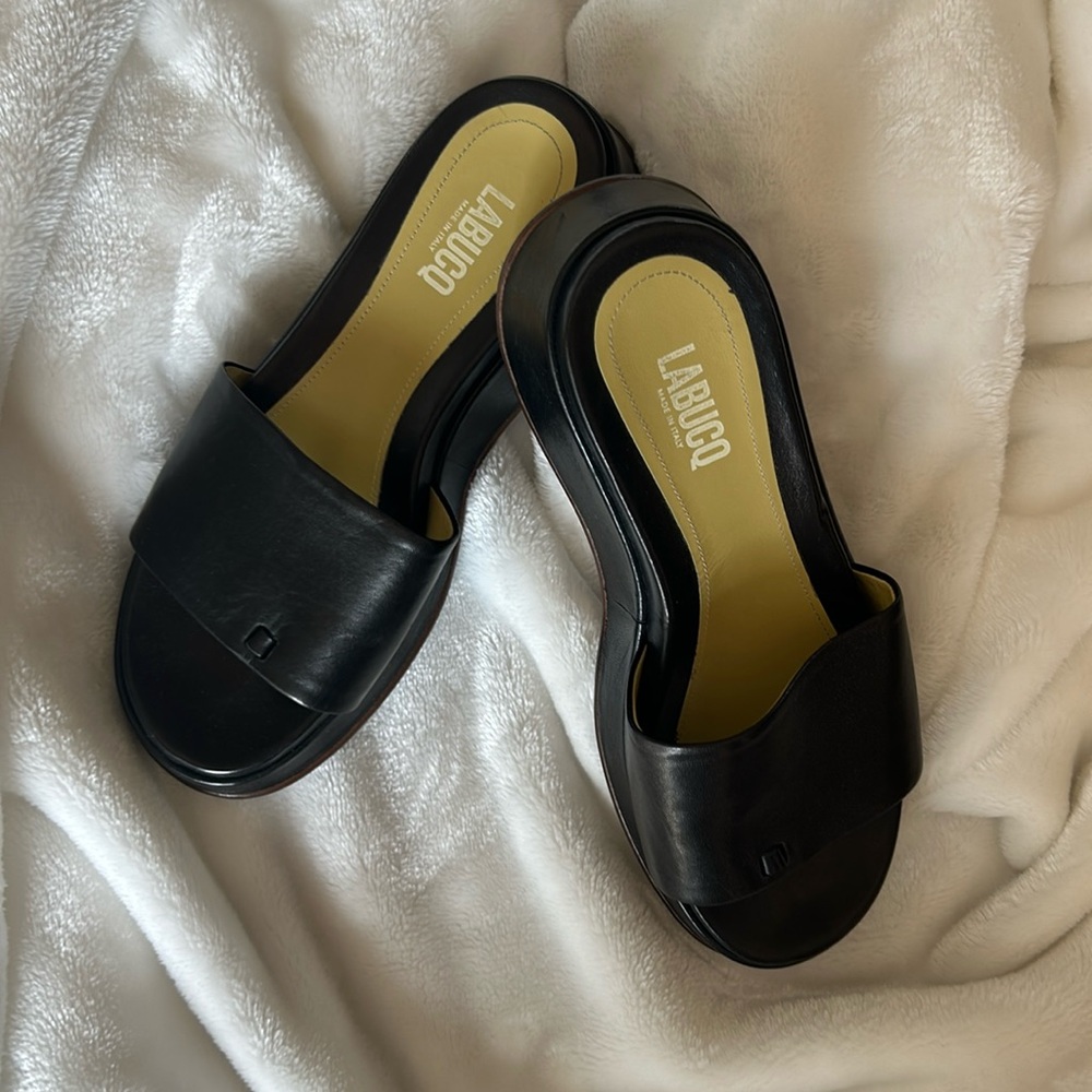 LABUCQ black slides.